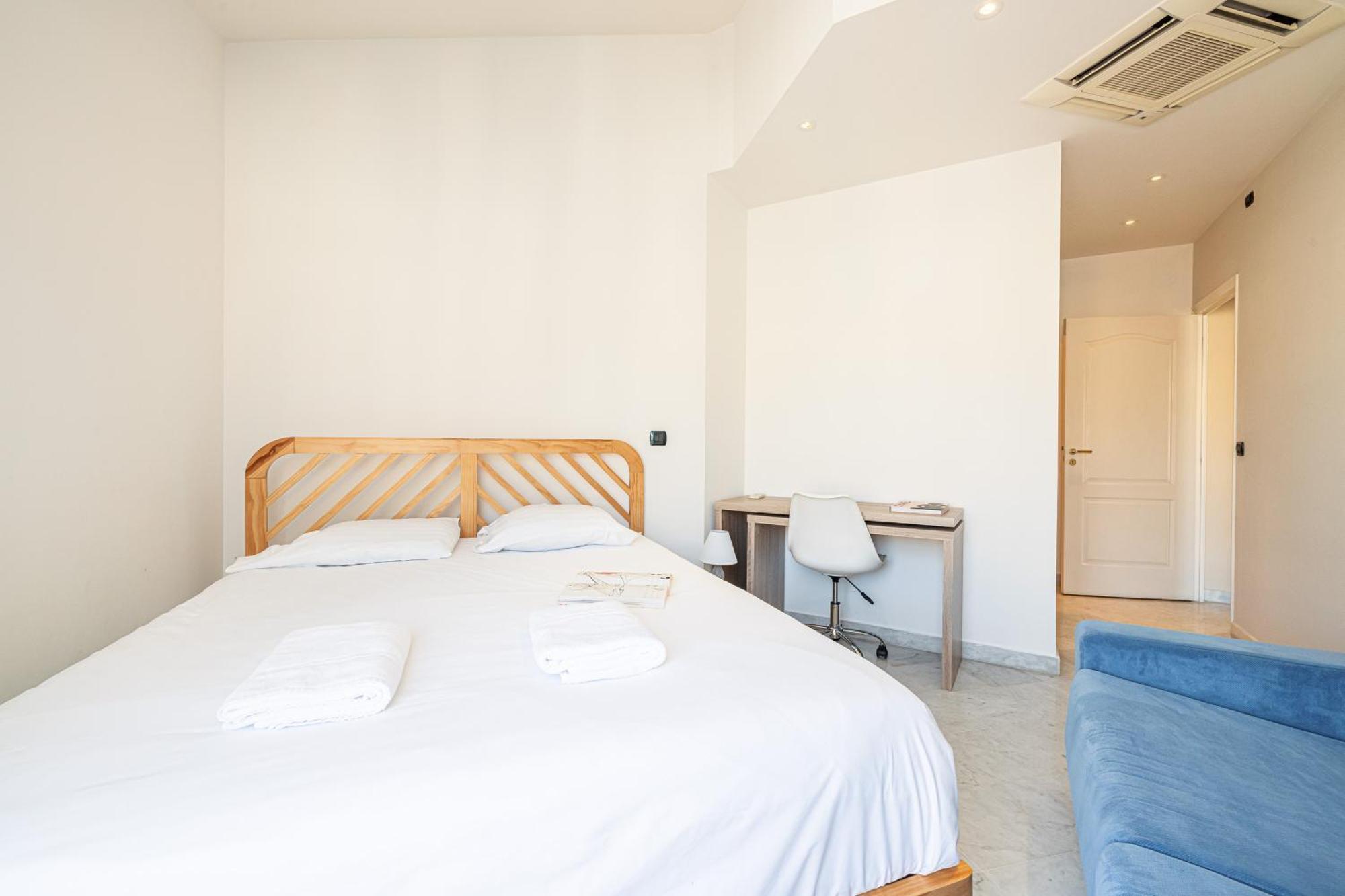 Victoria Bergamote Attic - Happy Rentals Menton Buitenkant foto