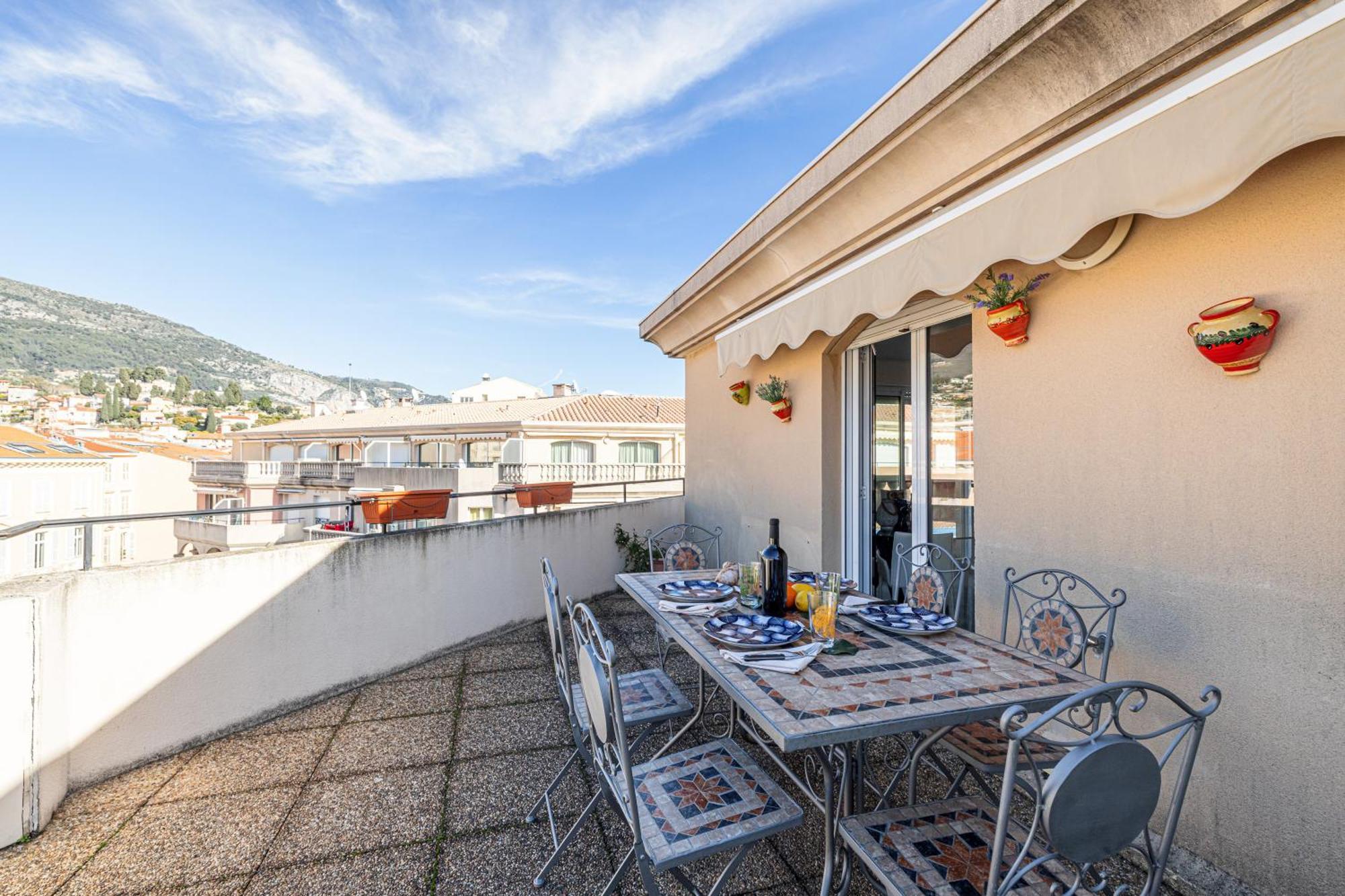 Victoria Bergamote Attic - Happy Rentals Menton Buitenkant foto
