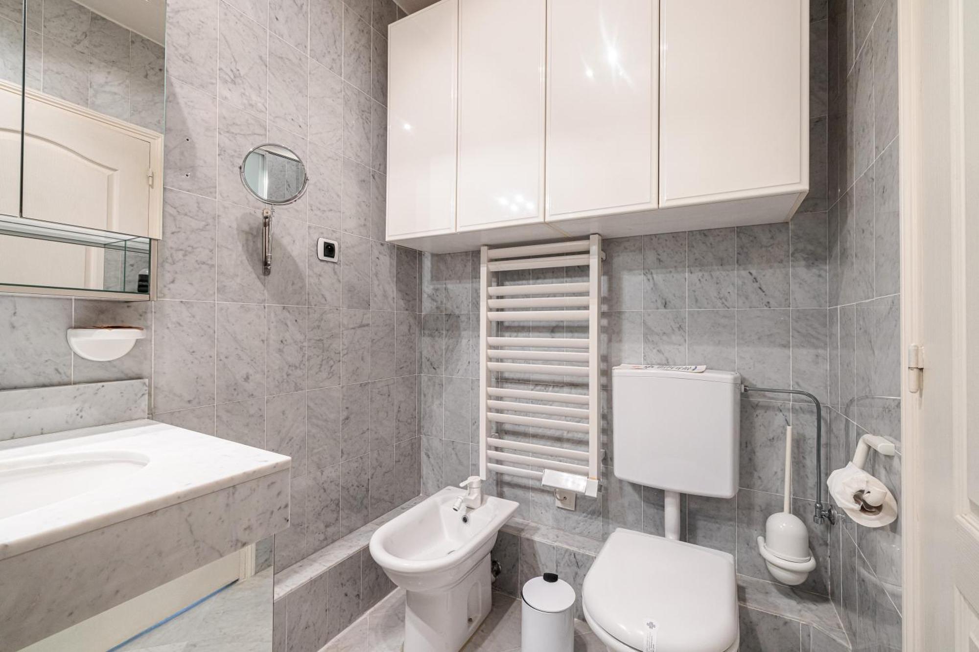 Victoria Bergamote Attic - Happy Rentals Menton Buitenkant foto