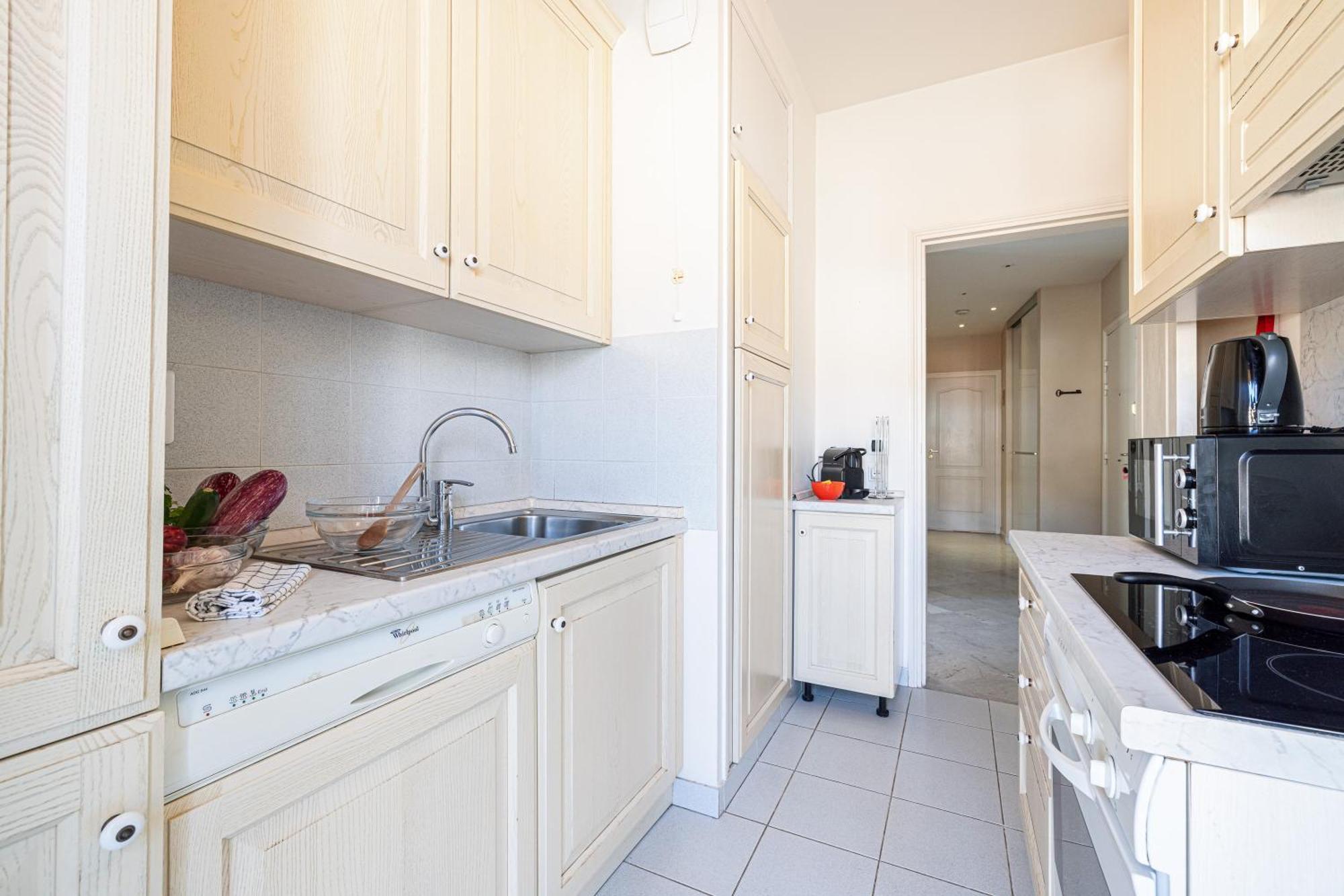 Victoria Bergamote Attic - Happy Rentals Menton Buitenkant foto